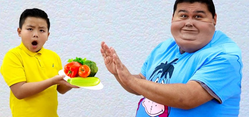 Alex and Eric Pretend Play Preparing Healthy Food For Uncle | Funny Kids Video