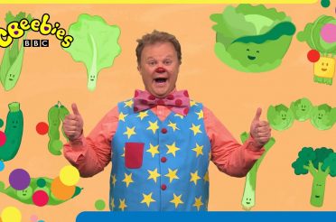 Tumble Tapp Game Healthy Eating | Mr Tumble and Friends | CBeebies