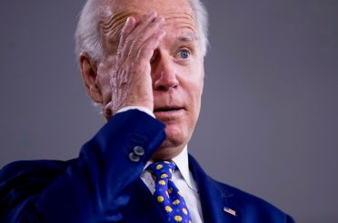 Joe Biden struggles to complete sentence about his mental fitness