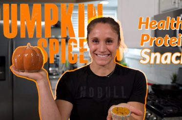 MY HEALTHY PUMPKIN SPICE MUFFINS! Quick, Easy, & CLEAN EATING!