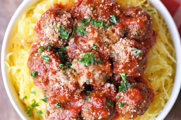 Spaghetti Squash and Meatballs | Healthy Recipes Blog