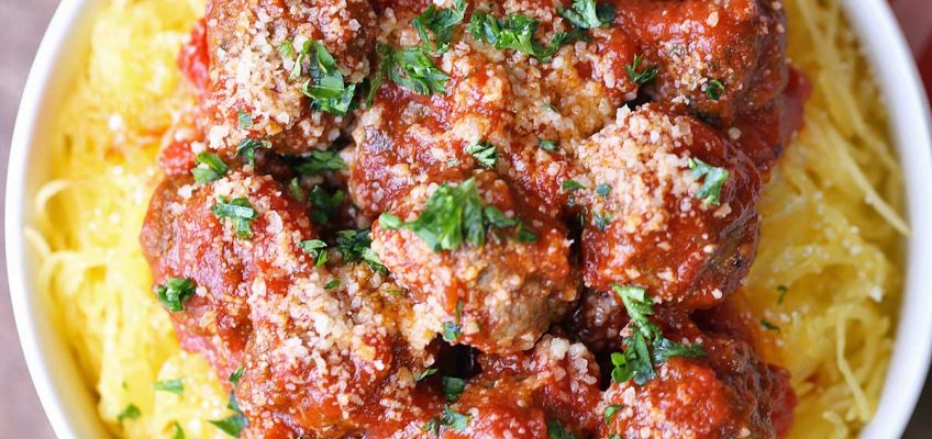 Spaghetti Squash and Meatballs | Healthy Recipes Blog