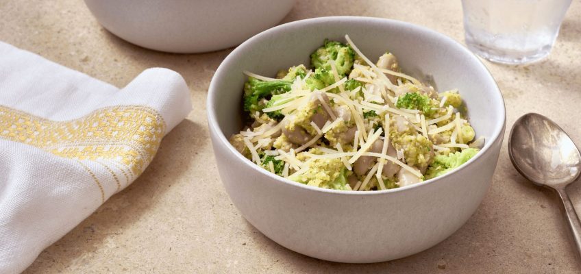 White Bean Bowl With Broccoli Pesto