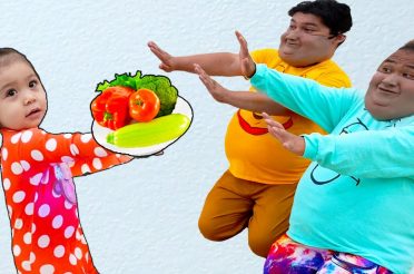 Baby Maddie Pretend Play Prepares Eating Healthy Food and Exercise with Kids Toys