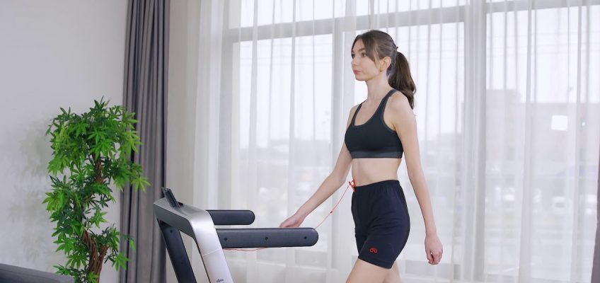 Costway 2-in-1 Electric Motorized Health and Fitness Folding Treadmill with Bluetooth Speaker