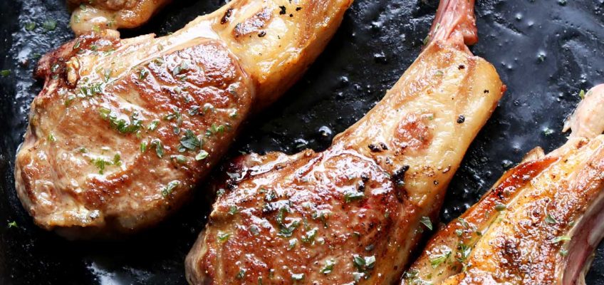 Pan-Fried Lamb Chops with Garlic and Rosemary