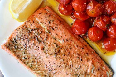 10-Minute Broiled Salmon Recipe | Healthy Recipes Blog